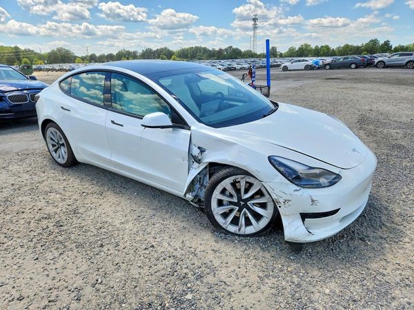 2021 TESLA MODEL 3