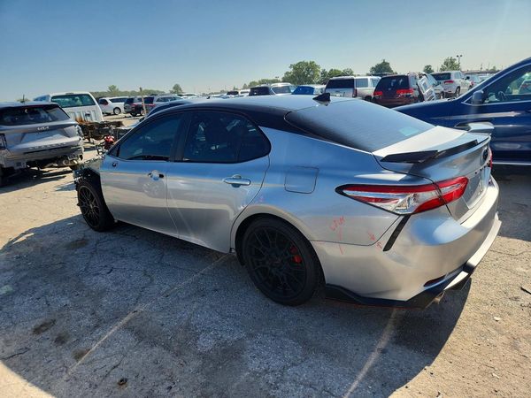2020 TOYOTA CAMRY