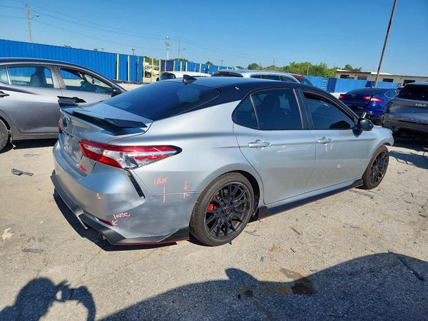 2020 TOYOTA CAMRY