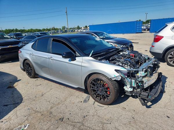 2020 TOYOTA CAMRY