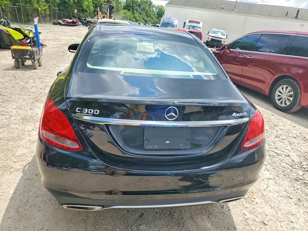 2016 MERCEDES-BENZ C