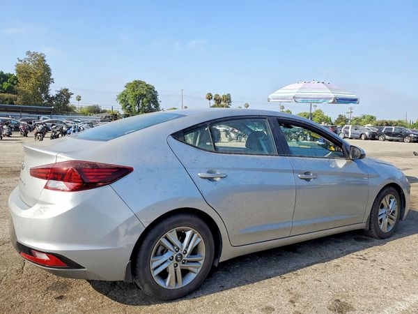 2020 HYUNDAI ELANTRA