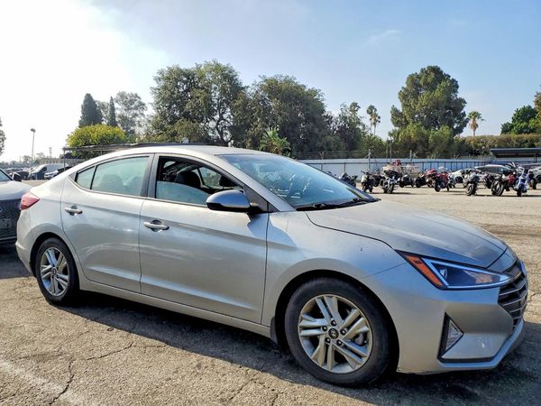 2020 HYUNDAI ELANTRA