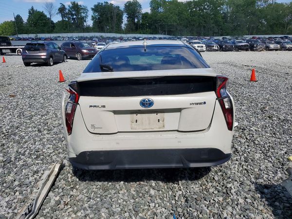 2017 TOYOTA PRIUS