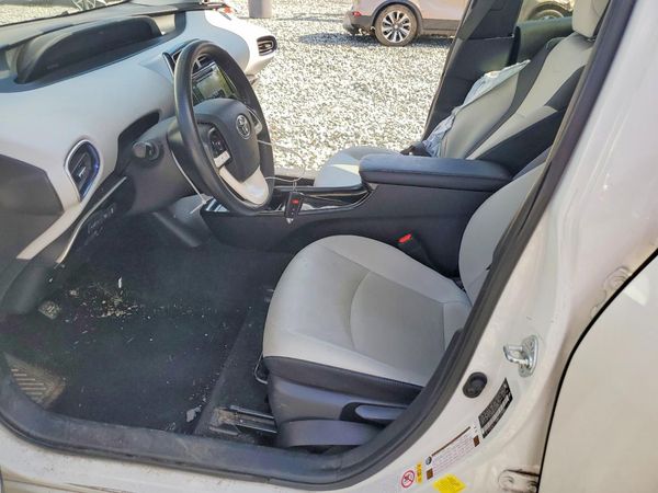2017 TOYOTA PRIUS