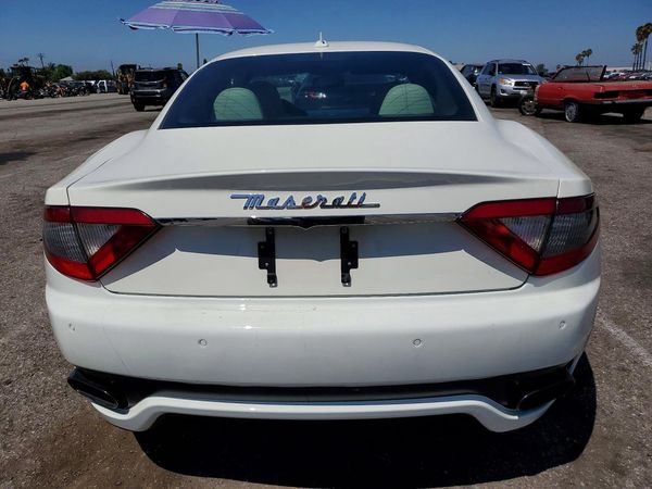 2017 MASERATI GRANTURISMO