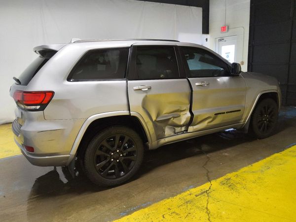 2019 JEEP GRAND CHEROKEE LAREDO 4X4