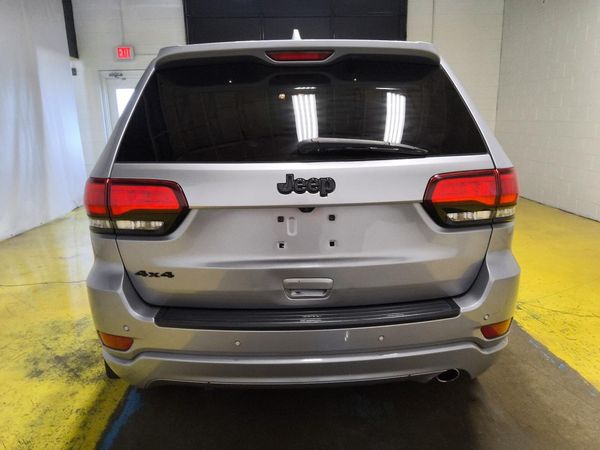 2019 JEEP GRAND CHEROKEE LAREDO 4X4