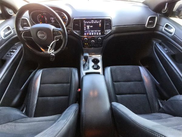 2019 JEEP GRAND CHEROKEE LAREDO 4X4