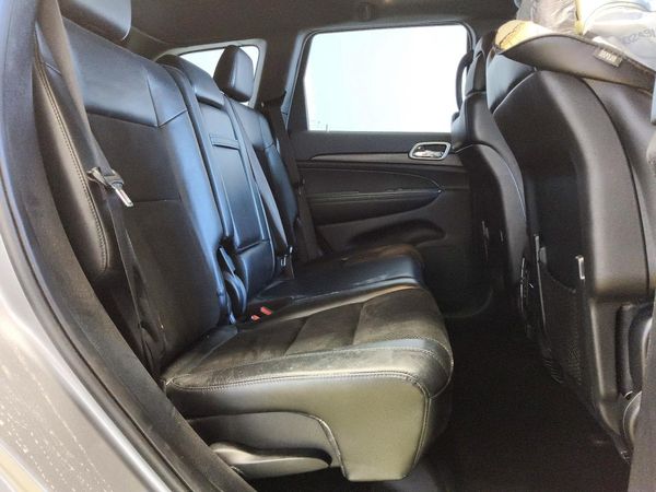 2019 JEEP GRAND CHEROKEE LAREDO 4X4