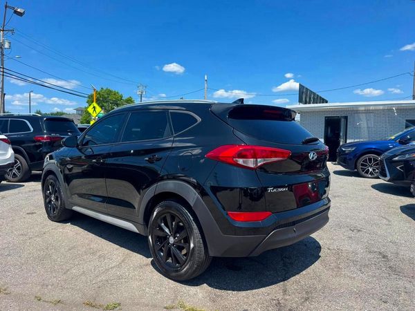 2018 HYUNDAI TUCSON