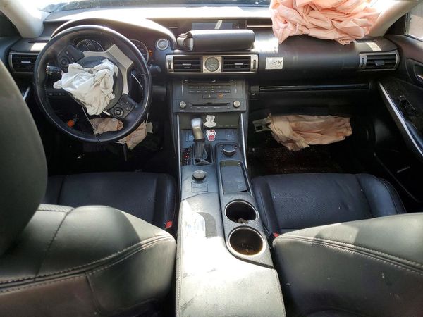 2016 LEXUS IS