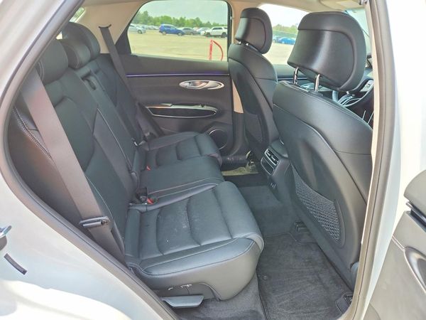 2026 GENESIS GV70 2.5T, 2.5T Select