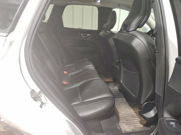 2019 VOLVO XC60 Inscription