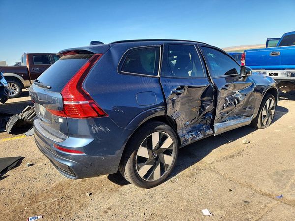 2024 VOLVO XC60 Plus Dark — PSRA