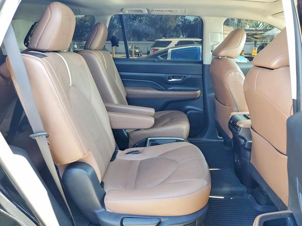 2024 TOYOTA GRAND HIGHLANDER