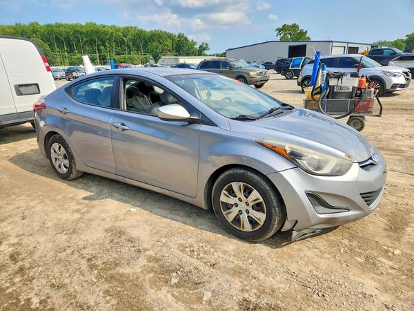 2016 HYUNDAI ELANTRA