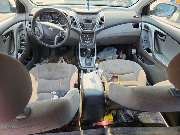 2016 HYUNDAI ELANTRA