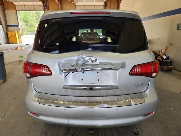 2015 INFINITI QX80