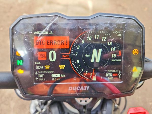 2021 DUCATI STREET FIGHTER V4