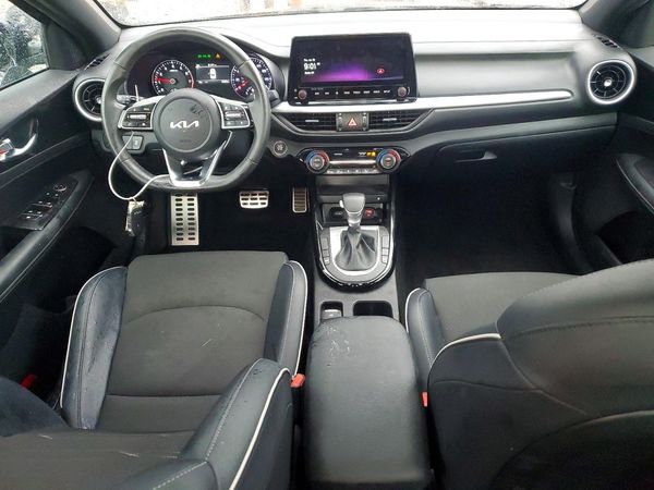 2024 KIA FORTE GT Line