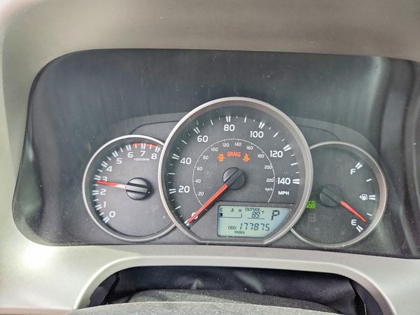 2016 TOYOTA RAV4 LE (X Grade)