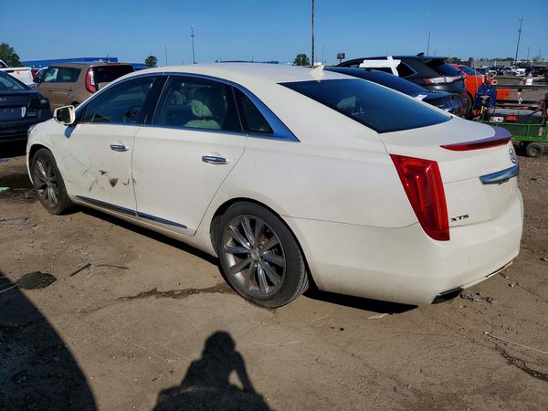 2013 CADILLAC XTS Luxury