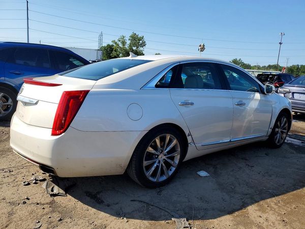 2013 CADILLAC XTS Luxury