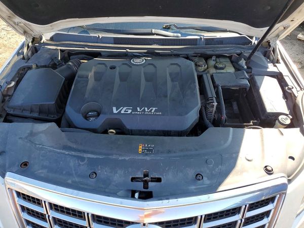2013 CADILLAC XTS Luxury