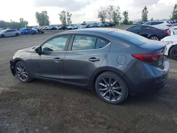 2018 MAZDA 3