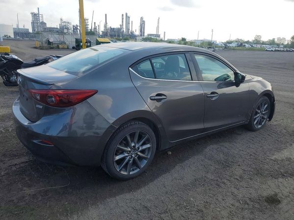 2018 MAZDA 3