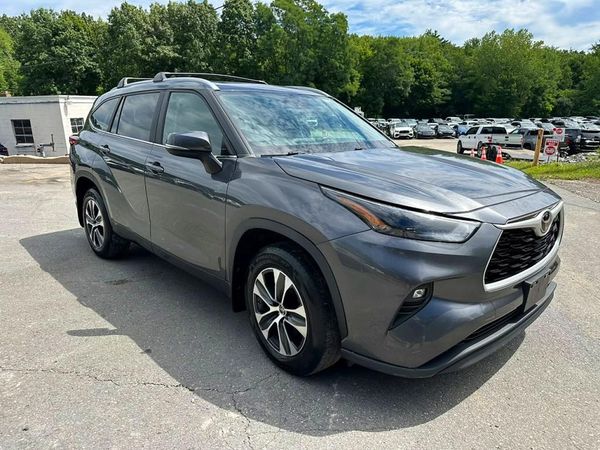 2023 TOYOTA HIGHLANDER