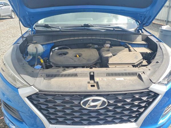 2020 HYUNDAI TUCSON SE