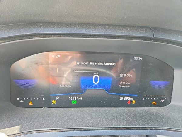 2023 VOLKSWAGEN TAOS SE w/Sunroof Pkg.