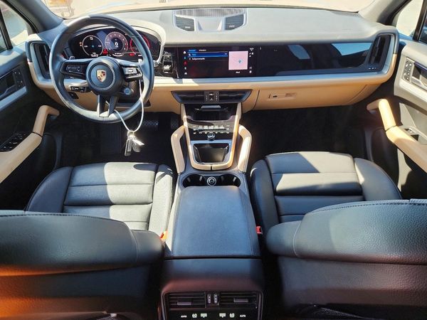 2024 PORSCHE CAYENNE