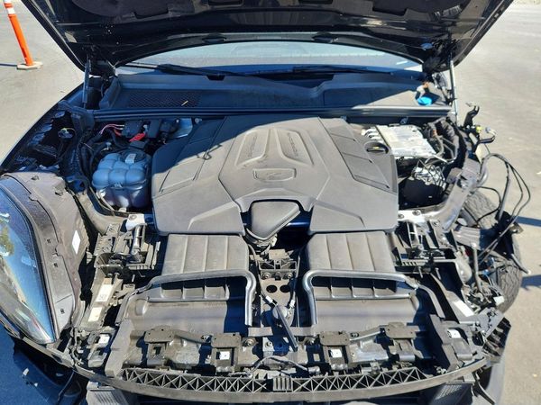 2024 PORSCHE CAYENNE