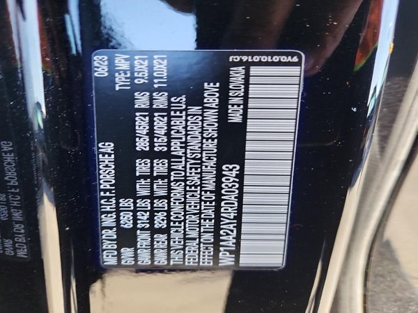 2024 PORSCHE CAYENNE