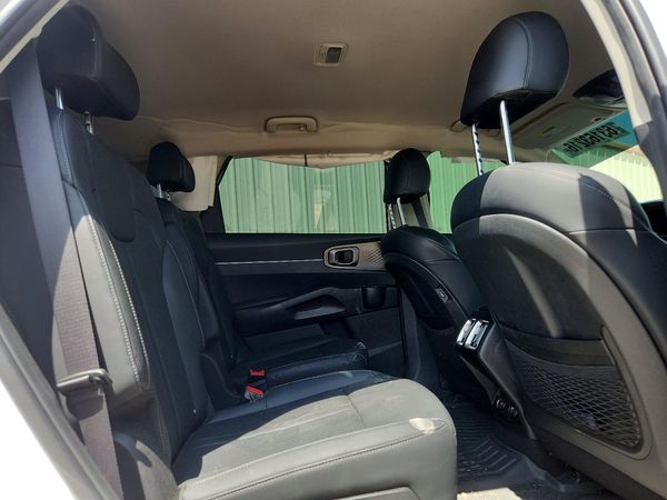 2023 KIA SORENTO