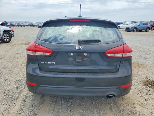 2018 KIA FORTE5