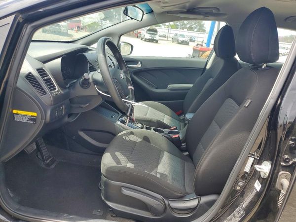 2018 KIA FORTE5