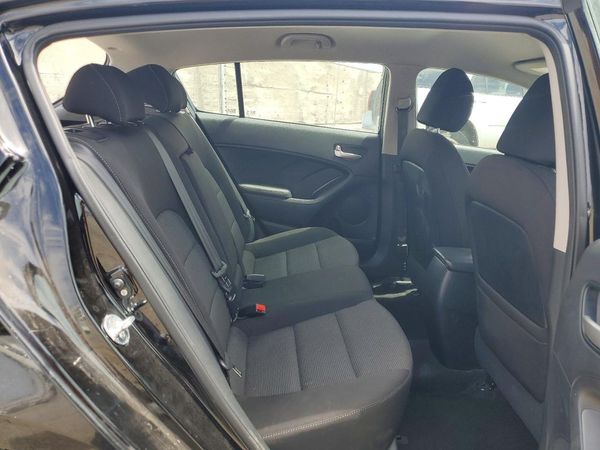 2018 KIA FORTE5