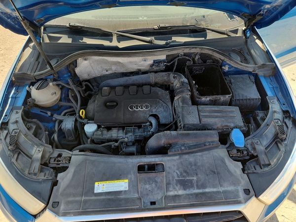 2016 AUDI Q3 Premium Plus — Engine bay