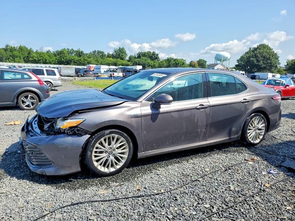 2020 TOYOTA CAMRY