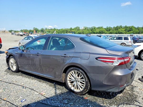 2020 TOYOTA CAMRY