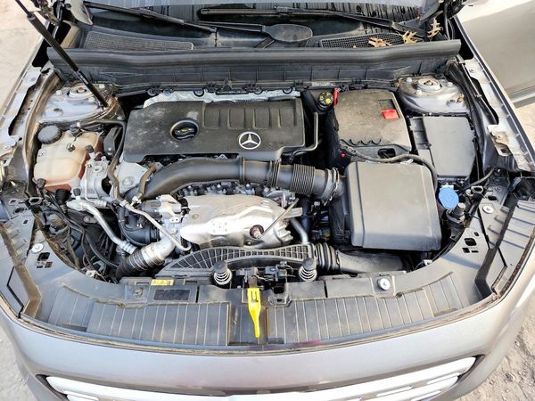 2021 MERCEDES-BENZ GLB GLB250-4M