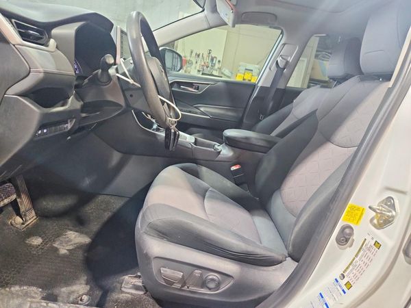 2019 TOYOTA RAV 4 XLE / XLE Premium 4WD