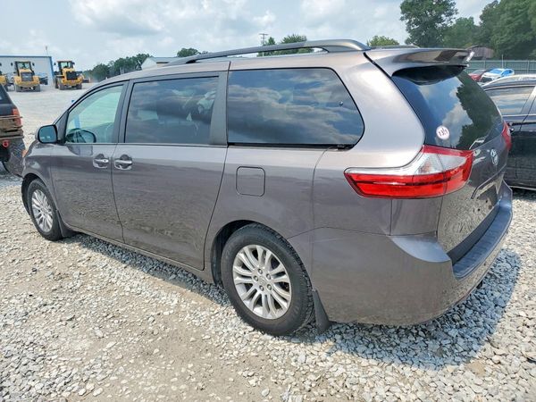 2015 TOYOTA SIENNA