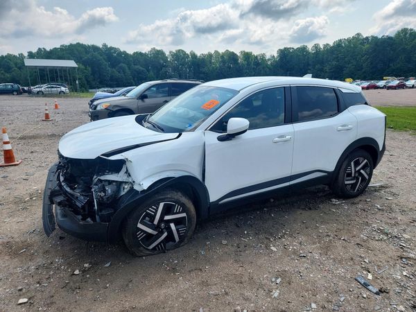 2025 NISSAN KICKS SV — Front 3/4