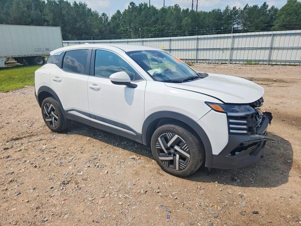 2025 NISSAN KICKS SV — Passenger 3/4