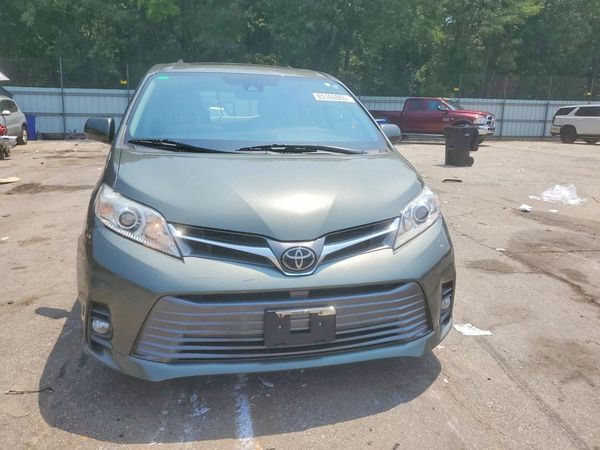 2020 TOYOTA SIENNA